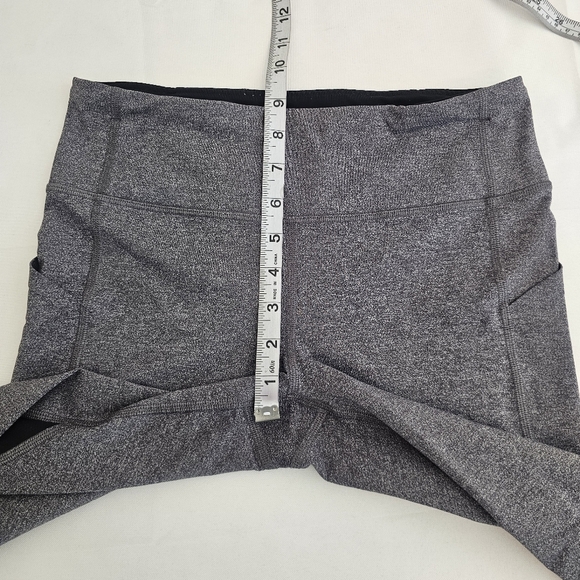 Lululemon Pace Rival Crop 22” Heathered Black Gray Size 6 Mesh Panels + Pockets - Picture 11 of 14